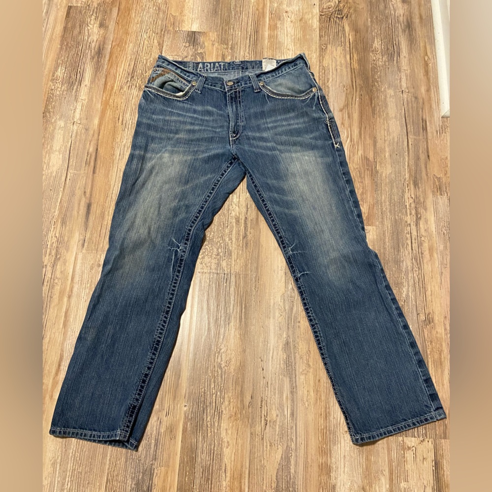 Ariat M4 mens low rise bootcut denim sz 34/32 GUC.